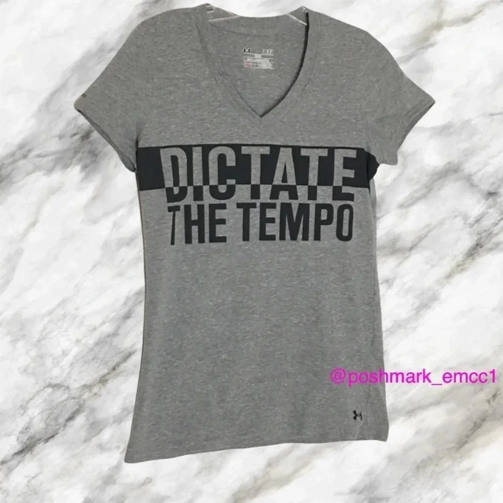 Under Armour V-Neck Graphic Print Tee Shirt Top Short Sleeve Athleisure Gray v6x